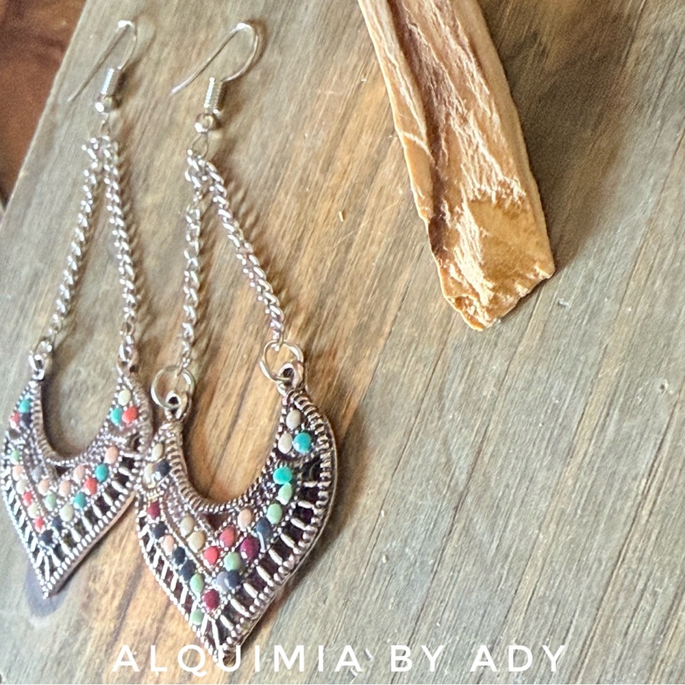 bohemian Shoulder Duster *Vibrant Silver Dangle Earrings